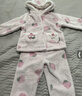 戴維貝拉（DAVE＆BELLA）保暖兒童睡衣兩件套女寶寶衣服冬季加厚秋冬幼兒服裝女童家居服 草莓印花 100 cm（建議身高90-100cm） 曬單實(shí)拍圖