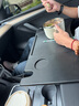 YZ適用于特斯拉小桌板Model3y車(chē)載餐盤(pán)折疊電腦桌板車(chē)用辦公桌 全系MY/3碳纖紋雙折疊桌板-一塊 曬單實(shí)拍圖