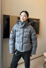 波司登（BOSIDENG）25新款羽絨服女短款90絨泡芙時(shí)尚脫卸帽冬季厚保暖外套B250243102 格雷深灰8K04 XS 155/80A 體重約110以?xún)?曬單實(shí)拍圖