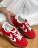 Hummel德訓鞋男2025新款男鞋時(shí)尚刺繡板鞋情侶運動(dòng)鞋戶(hù)外穿百搭休閑女鞋 紅色 39 (245mm) 標準運動(dòng)尺碼 曬單實(shí)拍圖