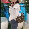casa-kupsCK包包女包新款老花鏈條腋下單肩包休閑碗豆包斜跨包百搭月牙包 咖啡色 曬單實(shí)拍圖