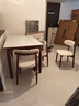 晨巢餐桌 中古風(fēng)全實(shí)木巖板餐桌椅組合家用小戶(hù)型長(cháng)方形客廳簡(jiǎn)約飯桌 胡桃色-啞光純白巖板+軟包羊角椅 1.3m 一桌四椅 曬單實(shí)拍圖