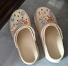 名創(chuàng  )優(yōu)品（MINISO）洞洞鞋男女夏季外穿涼鞋防滑厚底踩屎感包頭涼拖鞋 卡其+海洋星星 曬單實(shí)拍圖