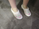 璇醇老北京布鞋女加絨加厚拖鞋冬季保暖棉橡膠平跟包頭繡花居家媽媽鞋 白色 【珠翠】 37 曬單實(shí)拍圖