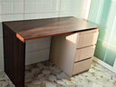 實(shí)木書(shū)桌斗柜一體高級感帶抽屜化妝桌家用學(xué)習桌臥室辦公桌電腦桌 卡其+胡桃色【實(shí)木三抽款】100cm 不包安裝 曬單實(shí)拍圖