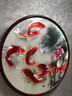 瑪朵維汀荷花九魚(yú)純手工蘇州刺繡祝壽送禮蘇繡成品掛畫(huà)客廳入戶(hù)玄關(guān)裝飾畫(huà) 畫(huà)芯直徑80cm 帶框86*86cm 曬單實(shí)拍圖