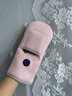 紅惟緣電加熱手套手部護理熱敷儀療發(fā)熱保暖腱鞘手指關(guān)節保暖手按摩器炎 旗艦款-充插兩用-兩只裝-粉色+送艾草包x8 均碼 曬單實(shí)拍圖