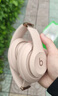 beats Studio Pro鄭欽文同款 Kim限定頭戴式無(wú)線(xiàn)藍牙耳機耳麥兼容 beats Kim 限定 沙丘色 【外貿標配】 曬單實(shí)拍圖