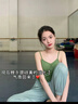 Deliiston魚子醬美頸霜緊致提拉淡化頸紋滋潤滾珠按摩放松頸部細紋多肽淡紋 曬單實拍圖