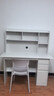 甘慕書(shū)桌學(xué)習桌書(shū)柜一體電腦桌臺式家用學(xué)生寫(xiě)字帶書(shū)架桌子辦公桌 【標準款】暖白色120cm 【桌椅組合】 曬單實(shí)拍圖