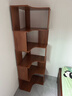 朗程實(shí)木芯角柜轉角書(shū)架靠墻置物架落地家用多層柜墻角儲物柜拐角書(shū)柜 【實(shí)木芯丨5層】胡桃色150CM 曬單實(shí)拍圖