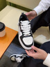 卡賓運動(dòng)鞋男鞋2025冬季季新款厚底增高鞋子男輕奢皮面百搭休閑板鞋男 黑白 41 【標準皮鞋尺碼】 曬單實(shí)拍圖
