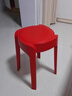 新藝鴻運塑料凳子家用加厚客廳餐桌成人高板凳紅色喜慶圓凳現代飯店膠椅子 中國紅-4把裝【凈重1.5kg/軟包坐墊】 曬單實(shí)拍圖