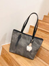 viney托特包包女包大容量單肩包高檔生日禮物送女友老婆 【黑色】實(shí)用手提大包 輕奢時(shí)尚品牌百搭休閑通勤腋下包 曬單實(shí)拍圖