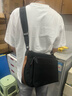ELLE HOMME男士單肩包 輕便帆布配皮斜挎包 防潑水休閑手機包男包5032黑色 曬單實(shí)拍圖
