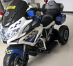 好孩智兒童電動(dòng)摩托車(chē)可坐人雙人三輪車(chē)超大號警車(chē)男女孩寶寶電瓶玩具車(chē) 標配藍+腳踩油門(mén)+12V7A+警報警笛 曬單實(shí)拍圖