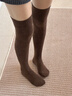 夢(mèng)娜襪子女秋冬季美腿顯瘦條紋學(xué)院風(fēng)小腿襪保暖加厚堆堆襪長(cháng)筒襪 毛圈過(guò)膝長(cháng)筒襪-黑1深咖1 曬單實(shí)拍圖