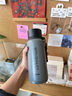 恩爾美（nRMEi）保溫杯大容量男款316燜泡茶水分離便攜車(chē)載磁吸磁彈保溫水壺杯子 槍灰色1000ml【磁吸茶倉+提繩】 曬單實(shí)拍圖