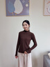 貓人小立領(lǐng)打底衫女內搭可外穿秋冬基礎款簡(jiǎn)約百搭修身長(cháng)袖上衣女 巧克力色 【零碳暖膚 羊毛發(fā)熱 打底衫長(cháng)袖款】 M 【推薦80-100斤】 曬單實(shí)拍圖
