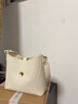 西木汀 浪漫癥 牛皮水桶包女大容量單肩包斜挎包女包 新年禮物 奶白色 曬單實(shí)拍圖