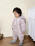 班喜迪嬰兒羽絨服連體衣冬季女寶寶衣服白鴨絨連帽哈衣爬服冬裝外出抱服 紫色 90 充絨量：82g 曬單實(shí)拍圖