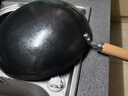 章?tīng)钤虑鹗止よF鍋鍛打無(wú)涂層炒鍋已開(kāi)鍋不粘鍋木把圓底炒菜鍋 大師版古法烤藍（已開(kāi)鍋） 34cm 曬單實(shí)拍圖