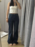 UR2026春季新款女裝丹寧回潮水洗喇叭牛仔長(cháng)褲UWB850004 淺藍 28 曬單實(shí)拍圖