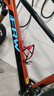 MERIDA美利達自行車(chē)水壺架山地車(chē)公路車(chē)通用超輕鋁合金水杯架單車(chē)配件 （超輕烤漆鋁合金款）漸變黑紅 曬單實(shí)拍圖
