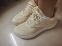 安踏（ANTA）綿綿彈女鞋運動(dòng)鞋女春夏季新款網(wǎng)面透氣跳繩鞋軟底跑步鞋子女 【店長(cháng)推薦軟底女鞋-綿綿彈2】燕麥白-3 40 曬單實(shí)拍圖
