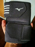 美津濃（MIZUNO）開(kāi)放式加壓護肘網(wǎng)球肘男女運動(dòng)健身羽毛球籃球護具護臂2520灰色 曬單實(shí)拍圖