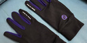 輕功（QINKUNG）【新品】輕功輕薄跑步手套2.0秋冬戶(hù)外運動(dòng)絨感保暖防寒觸屏手套 黑拼紫色 M 曬單實(shí)拍圖