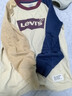 Levi's 李維斯兒童裝男童長(cháng)袖T恤春秋款圓領(lǐng)打底衫百搭撞色插肩袖上衣 焦糖布丁白 120 /60 【建議身高110-116cm】 曬單實(shí)拍圖
