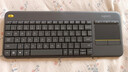 羅技（Logitech）K400Plus無(wú)線(xiàn)鍵盤(pán)觸控 安卓智能電視電腦筆記本辦公鍵盤(pán) 觸摸面板無(wú)線(xiàn)觸控鍵盤(pán)電池緊湊型即插即用 K400Plus+大桌墊 曬單實(shí)拍圖