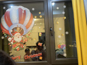 玖巖2026圣誕節(jié)裝飾品老人貼玻璃門貼紙圣誕花環(huán)櫥窗貼畫場景布置大門 【3款組合】圣誕小彩旗+白色心動+圣誕交響曲 曬單實拍圖