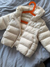 優(yōu)衣庫嬰幼兒寶寶高級輕型羽絨拉鏈連帽外套暖三寶羽絨服469640 30 淺米色 80 曬單實(shí)拍圖