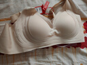 貓人無(wú)痕內衣女士無(wú)鋼圈文胸大胸顯小提拉聚攏上托防下垂薄粉底液胸罩 曬單實(shí)拍圖