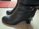 百麗（Belle）簡(jiǎn)約優(yōu)雅羊皮時(shí)裝靴女冬季新款商場(chǎng)同款粗跟氣質(zhì)短靴E8K1DDD5 黑色-皮面-單里 36 (230mm) 曬單實(shí)拍圖
