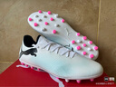 彪馬（PUMA）MG短釘貼合耐穿訓(xùn)練足球鞋男人造草坪釘鞋F(xiàn)UTURE7 107725 白-黑色-粉-01 44.5 曬單實(shí)拍圖