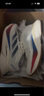 adidas ADIZERO BOSTON 12超輕馬拉松玻纖柱專(zhuān)業(yè)競訓跑鞋阿迪達斯   亮白/深藍/純寶石紅   41 曬單實(shí)拍圖