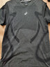 亞瑟士ASICS運動(dòng)T恤男子跑步短袖透氣舒適運動(dòng)上衣T恤  2011D355-001 黑色 M 曬單實(shí)拍圖