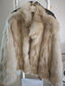 MSBEAST野獸小姐 saga皇冠狐貍毛 莼工暈染立領(lǐng)廓形皮草外套女丨朦朧妙想 暈染月光棕 M 曬單實(shí)拍圖