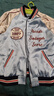 馬登工裝美式復古刺繡橫須賀棒球服夾克拼接痞帥緞面休閑外套短款男秋 天湖藍 /云水藍 M 曬單實(shí)拍圖