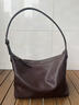 裘真【明星推薦】經(jīng)典hobo包植鞣牛皮腋下通勤休閑餃子女包 咖啡色-小號 小包/大包 曬單實(shí)拍圖