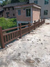 水泥仿木護欄河道池塘景區圍欄柵欄仿藤仿樹(shù)皮木紋混凝土仿木欄桿 三杠八仿木護欄-不含運費-按米計價(jià) 曬單實(shí)拍圖