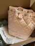 CHARLES&KEITH絎縫菱格鏈條水桶包雙肩包包女包女友生日禮物CK2-10701506 Light Pink淺粉色 M 曬單實(shí)拍圖