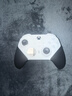 微軟（Microsoft）Xbox無(wú)線(xiàn)游戲手柄 Elite 2精英2代二代 白色青春版 無(wú)線(xiàn)控制器 藍牙 PC/平板/手機 Steam 明末 曬單實(shí)拍圖