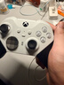 微軟（Microsoft）Xbox無(wú)線(xiàn)游戲手柄 Elite 2精英2代二代 白色青春版 無(wú)線(xiàn)控制器 藍牙 PC/平板/手機 Steam 明末 曬單實(shí)拍圖