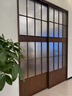 潮門(mén)雅居宋氏美學(xué)推拉門(mén)廚房三聯(lián)動(dòng)玻璃門(mén)陽(yáng)臺衛生間隔斷門(mén)原木風(fēng)極窄日式鋁合金格子門(mén)廁所浴室極簡(jiǎn)門(mén)定制上門(mén)測量 原木色*格條款*地軌兩扇/平方 曬單實(shí)拍圖