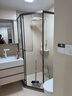 東鵬（DONGPENG）淋浴房鉆石型移門(mén)浴室隔斷衛生間淋浴隔斷家用洗澡間干濕分離玻璃 槍灰900*1000側移折疊 標高2000，含石基2050mm 曬單實(shí)拍圖
