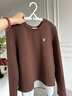 飛鳥(niǎo)和新酒拼接印花圓領(lǐng)長(cháng)袖T恤女2025冬季新款厚設計感針織上衣 拼色咖啡色HQJ06 S 曬單實(shí)拍圖